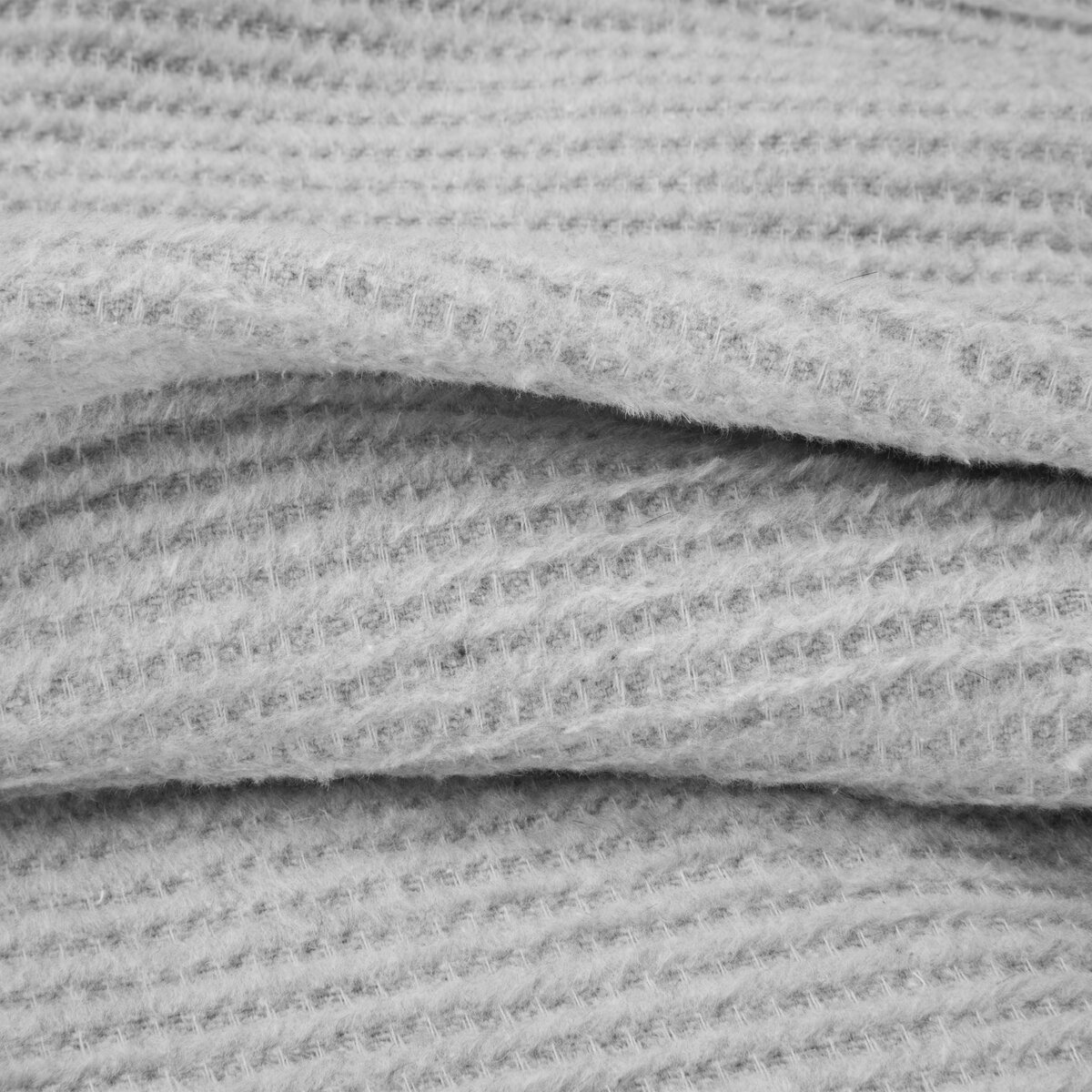 Deka 180x220 AMBER bledošedá